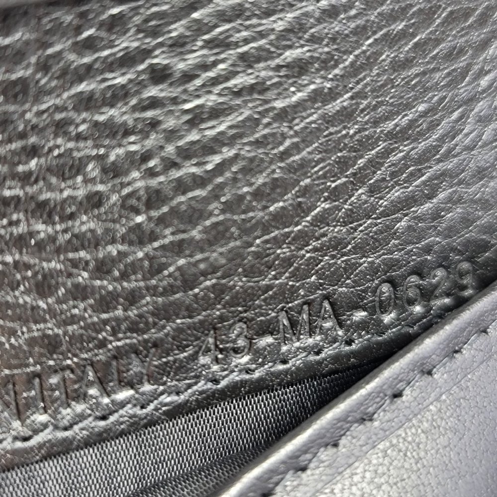 DIOR Saddle Bi-Fold Card Holder / Wallet in Black Grained Calfskin Marquetry - Picture 7 of 8